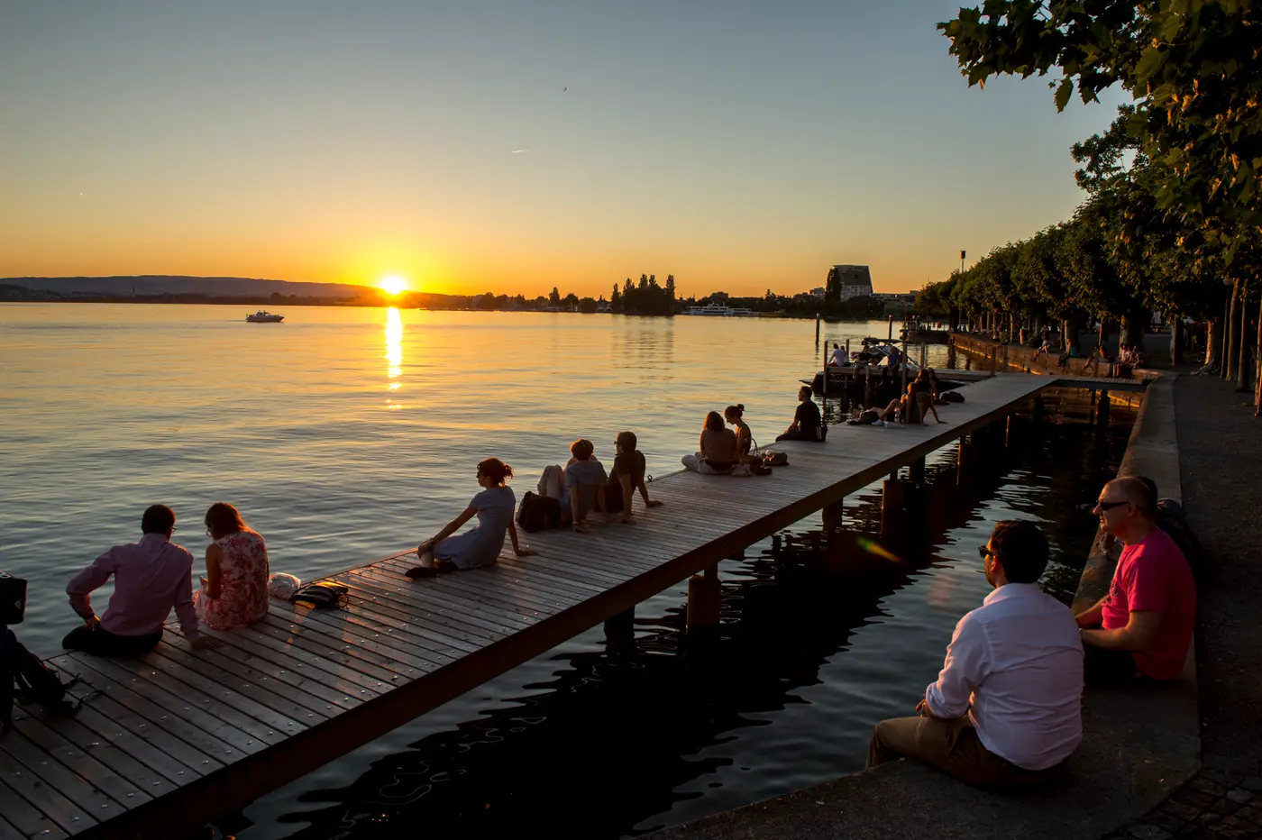 Lakeshore promenade